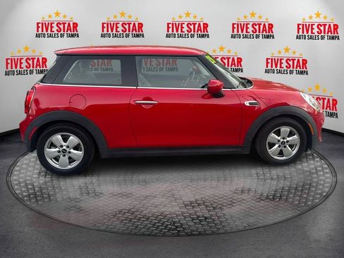 Used 2020 MINI Cooper 2-Door Hardtop FWD image 8