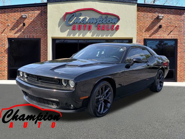 Used 2023 Dodge Challenger SXT w/ Blacktop Package RWD image 9