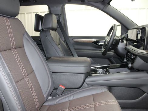 New 2026 Chevrolet Tahoe High Country AWD/4WD image 25