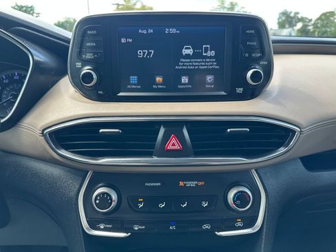Used 2020 Hyundai Santa Fe SE FWD image 28