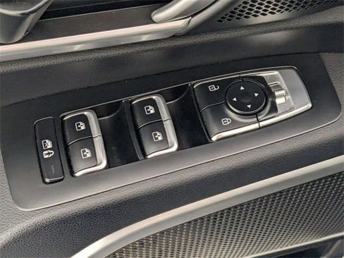 Used 2022 Kia Telluride LX image 10