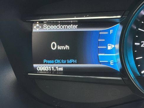 Used 2017 Ford Explorer XLT w/ Equipment Group 202A FWD image 27
