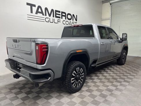 Used 2024 GMC Sierra 2500 Denali Ultimate w/ Max Trailering Package AWD/4WD image 7