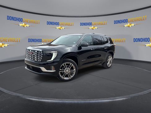 Used 2025 GMC Acadia Denali w/ LPO, All-Weather Package image 7