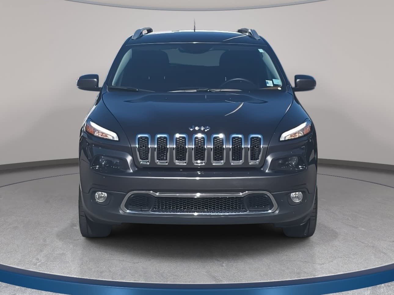 Used 2016 Jeep Cherokee Limited w/ Luxury Group AWD/4WD image 2