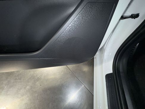 Certified 2025 Kia Niro EX Touring image 18