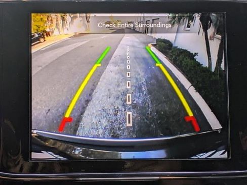 Used 2021 Jeep Grand Cherokee Limited w/ Sun & Sound Group image 13