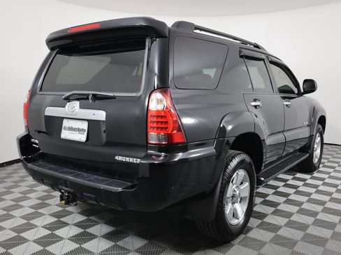 Used 2007 Toyota 4Runner SR5 image 2
