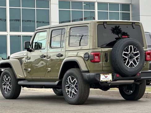 New 2026 Jeep Wrangler Unlimited Sahara AWD/4WD image 10