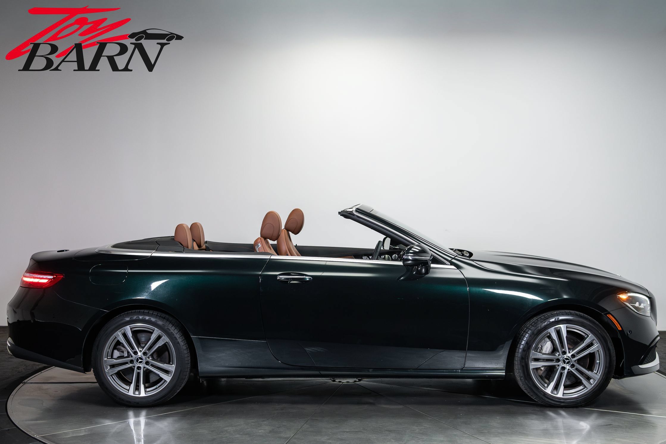 Used 2022 Mercedes-Benz E 450 4MATIC Cabriolet image 6