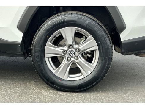 Certified 2024 Toyota RAV4 XLE image 33