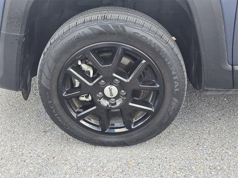 Used 2023 Jeep Renegade Latitude image 9