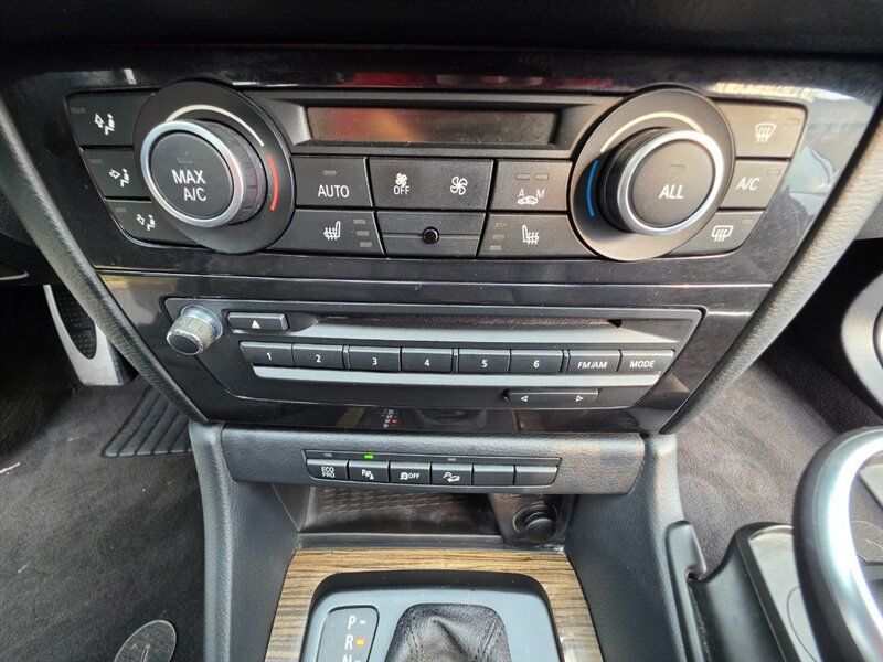 Used 2013 BMW X1 xDrive35i w/ Ultimate Pkg AWD/4WD image 41