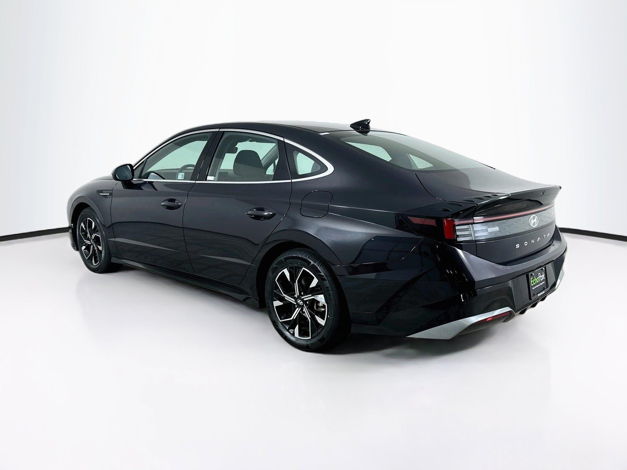Used 2025 Hyundai Sonata SEL FWD image 5