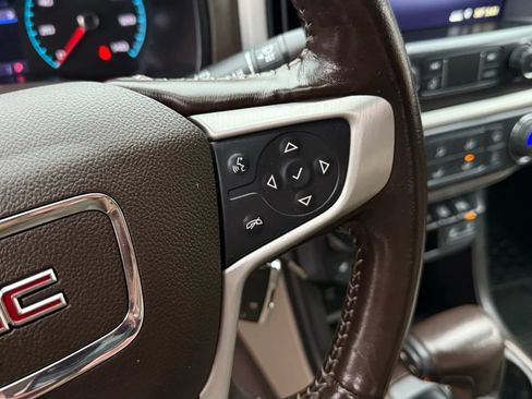 Used 2019 GMC Canyon SLT w/ Driver Alert Package image 15