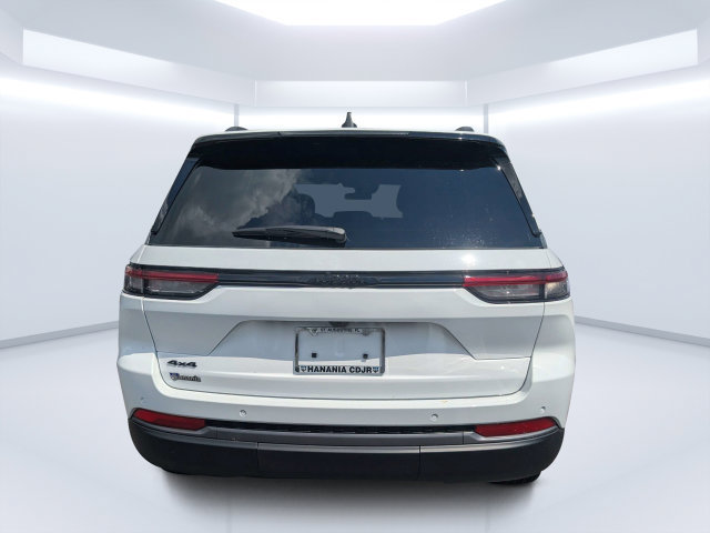 New 2026 Jeep Grand Cherokee Altitude AWD/4WD image 4