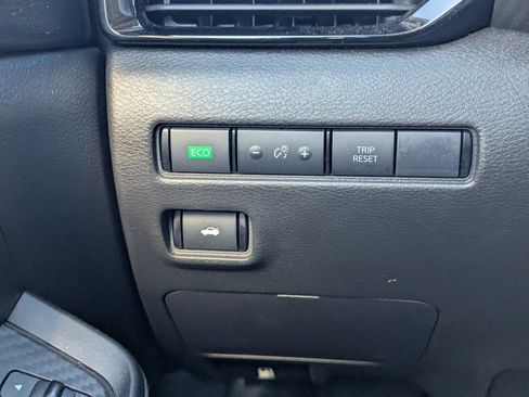 Used 2024 Nissan Sentra SV image 22