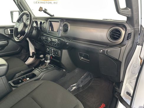 Used 2020 Jeep Gladiator Sport w/ Quick Order Package 24S image 34