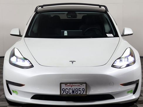 Used 2023 Tesla Model 3 Standard Range RWD image 2