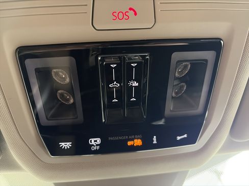 Used 2024 Volkswagen Atlas SEL image 59