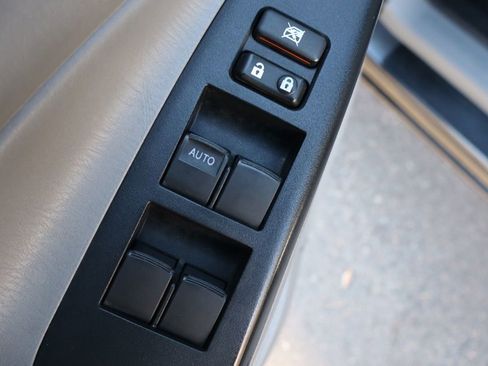 Used 2014 Toyota Tacoma 4x4 Double Cab image 28