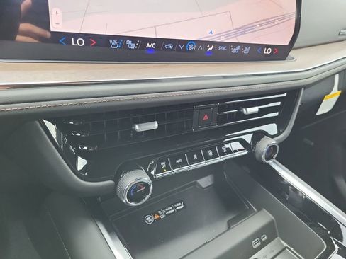 New 2025 Chevrolet Tahoe High Country image 16