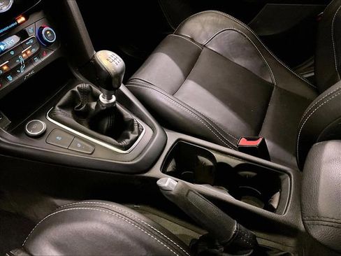 Used 2015 Ford Focus ST w/ Equipment Group 402A FWD image 16
