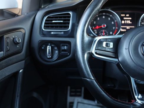 Used 2015 Volkswagen GTI SE w/ Lighting Package (SEL) image 30