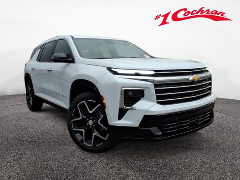 New 2026 Chevrolet Traverse High Country image 1