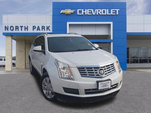 Used 2015 Cadillac SRX Luxury w/ Driver Awareness Package FWD image 1