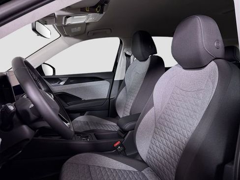 New 2026 Volkswagen Tiguan S AWD/4WD image 21