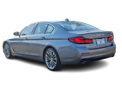 Used 2023 BMW 530i xDrive w/ Premium Package image 4