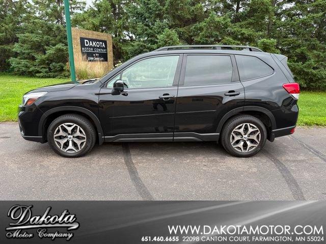 Used 2020 Subaru Forester Premium AWD/4WD image 1