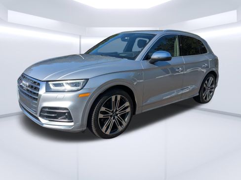 Used 2018 Audi SQ5 Prestige AWD/4WD image 8