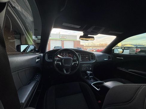 Used 2018 Dodge Charger GT image 27