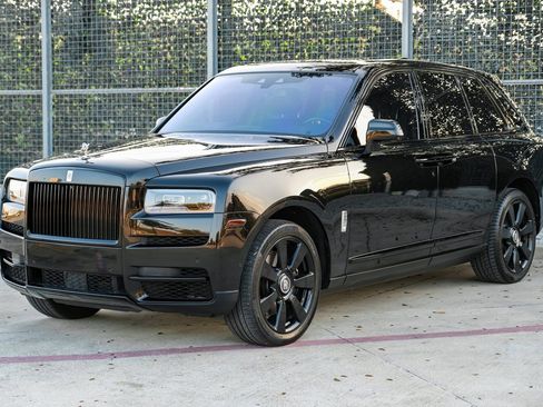 Used 2021 Rolls-Royce Cullinan image 6