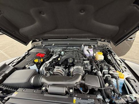 New 2026 Jeep Wrangler Unlimited Rubicon image 18