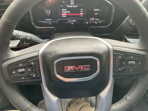 Used 2025 GMC Sierra 2500 SLE w/ SLE Value Package; AWD/4WD image 23