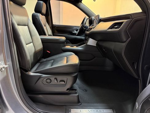 Used 2022 Chevrolet Tahoe LT w/ LT Signature Package image 52