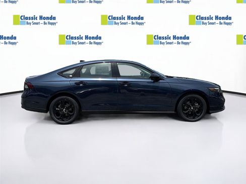 Certified 2025 Honda Accord SE image 9