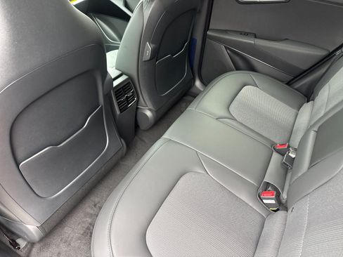 New 2026 Kia Niro Wind FWD image 12