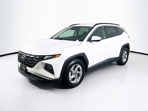 Used 2024 Hyundai Tucson SEL image 3