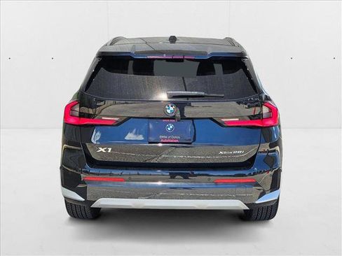 Used 2025 BMW X1 xDrive28i w/ Convenience Package image 7