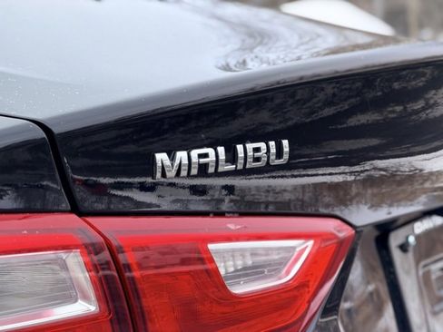 Used 2025 Chevrolet Malibu LT image 28