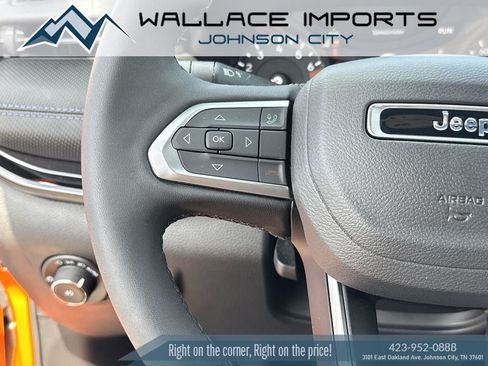 Used 2026 Jeep Compass Latitude AWD/4WD image 28