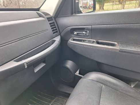 Used 2012 Jeep Liberty Limited Jet w/ Comfort/Convenience Group image 5