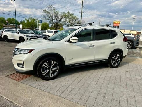 Used 2018 Nissan Rogue SL FWD image 3