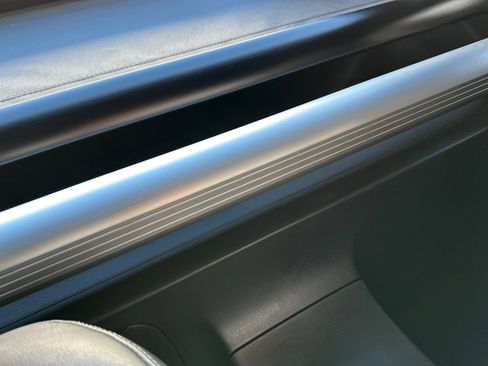 Used 2014 Nissan 370Z Touring w/ Sport Package image 17