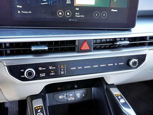 Used 2025 Kia Sorento EX w/ Panoramic Sunroof Package FWD image 32