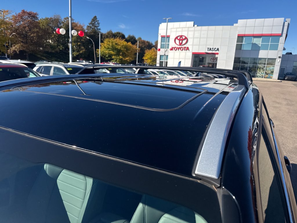 Used 2024 Toyota Highlander XLE AWD/4WD image 48